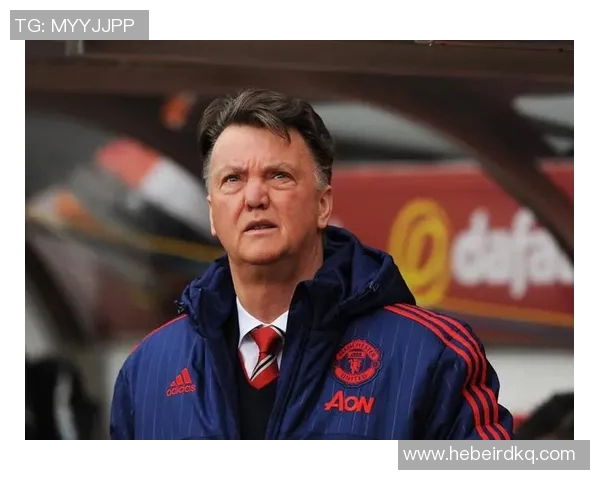 曼联主帅范加尔坚信战绩会好转:球队有强大实力待释放 曼联主帅范加尔坚信战绩会好转:球队有强大实力待释放